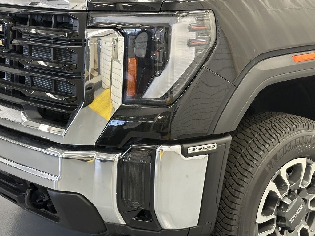 2026 GMC Sierra 3500HD Pro - Photo 12