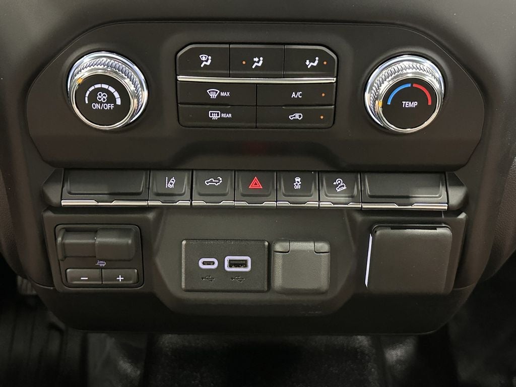 2026 GMC Sierra 3500HD Pro - Photo 20