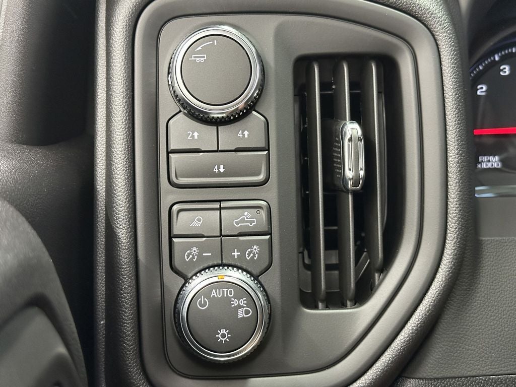 2026 GMC Sierra 3500HD Pro - Photo 30