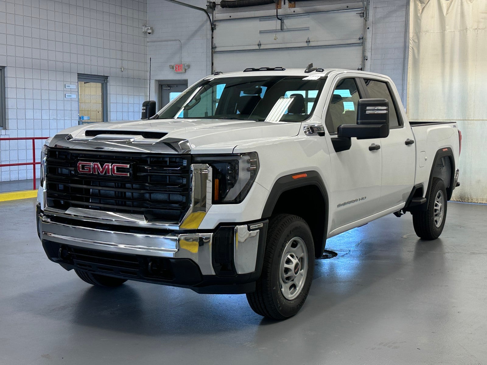 2026 GMC Sierra 2500HD Pro - Photo 10