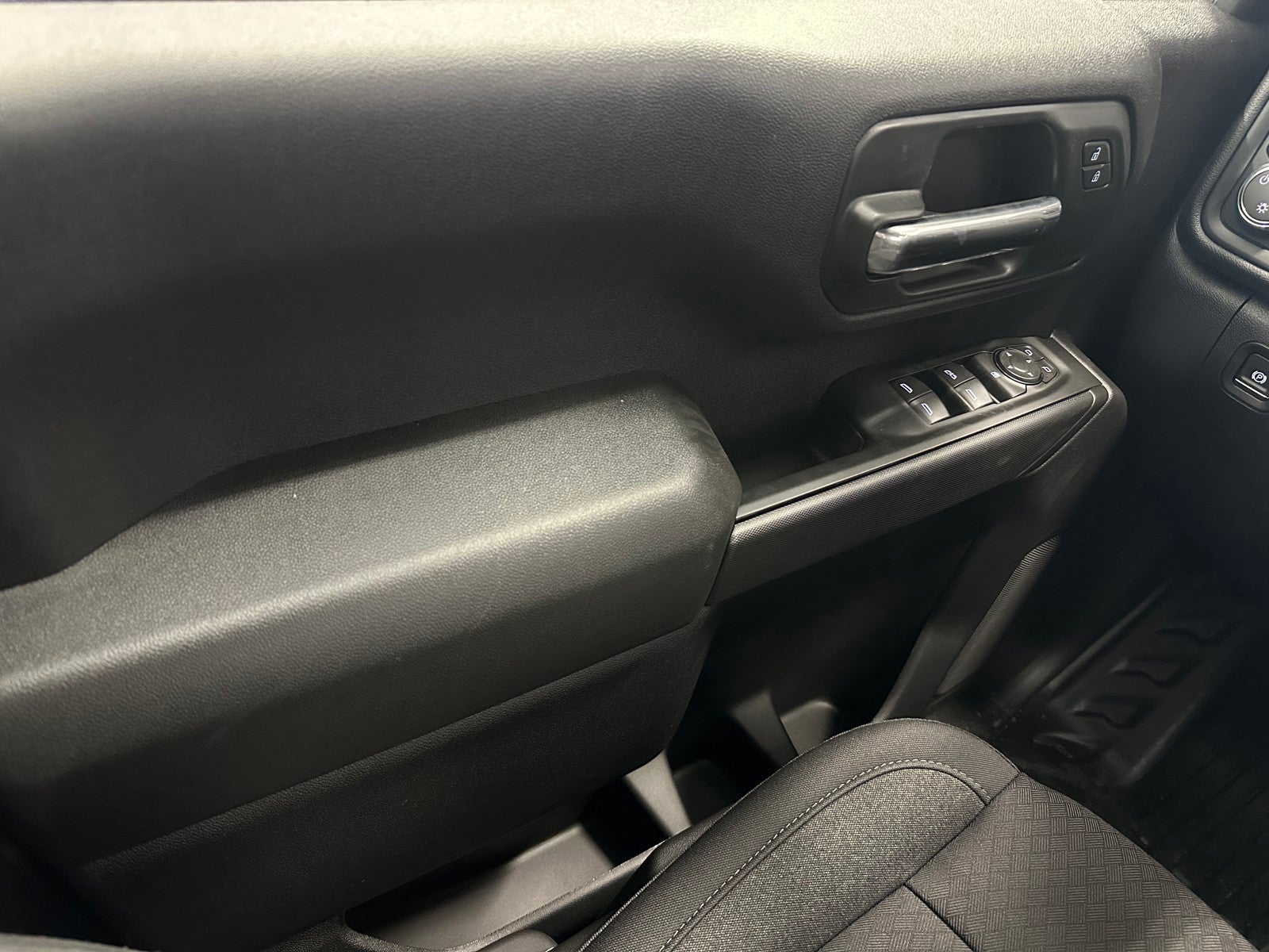 2026 GMC Sierra 2500HD Pro - Photo 29