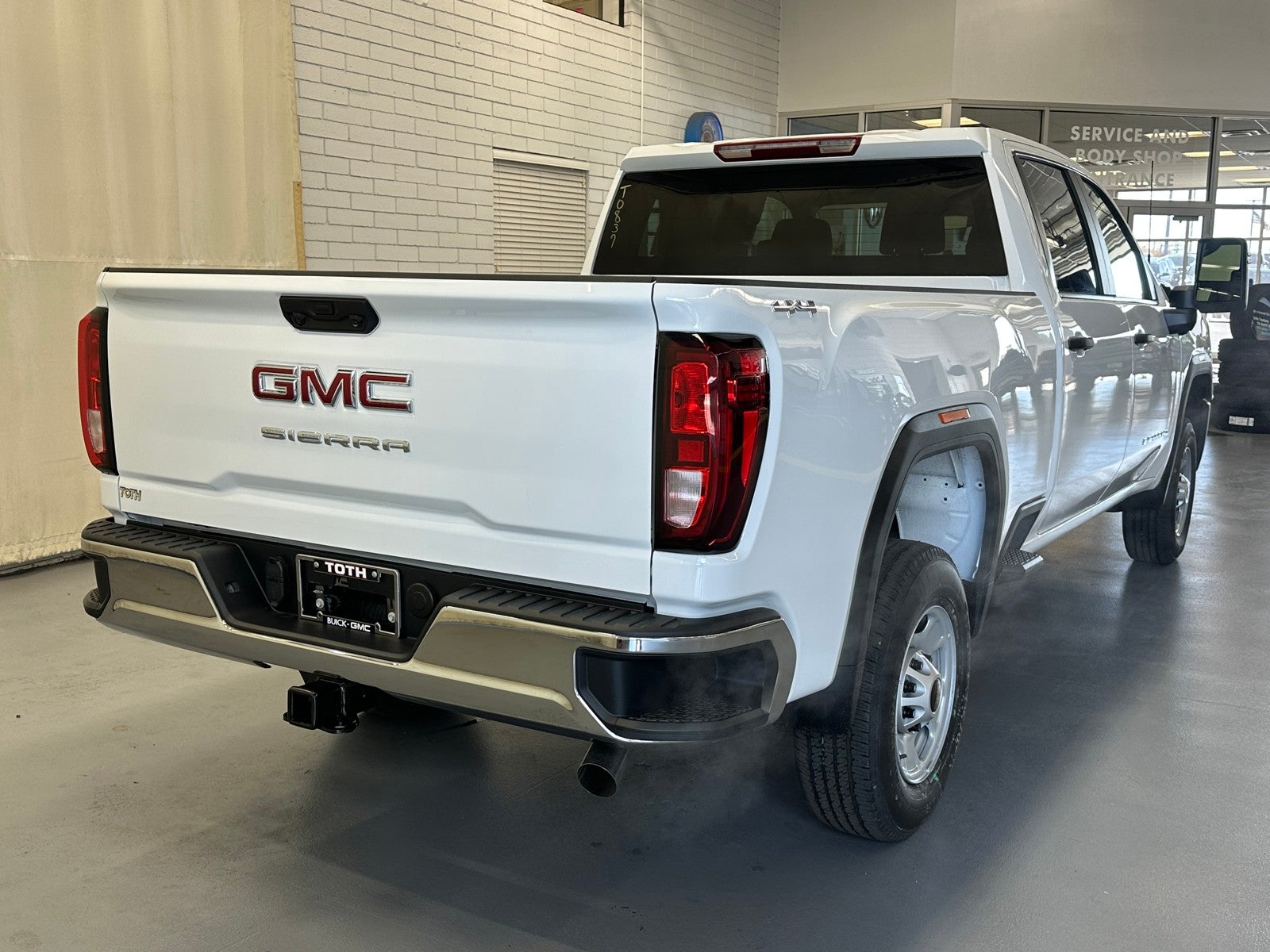 2026 GMC Sierra 2500HD Pro - Photo 6