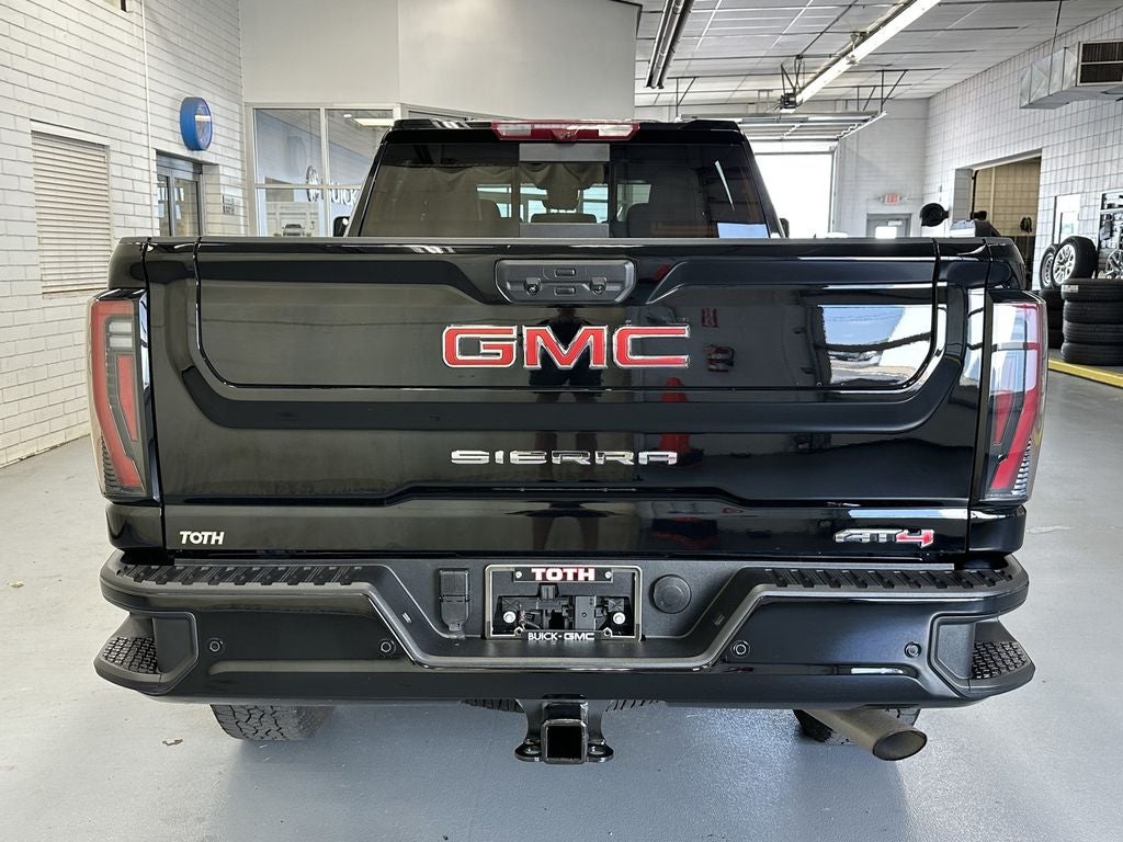 2025 GMC Sierra 2500 HD AT4