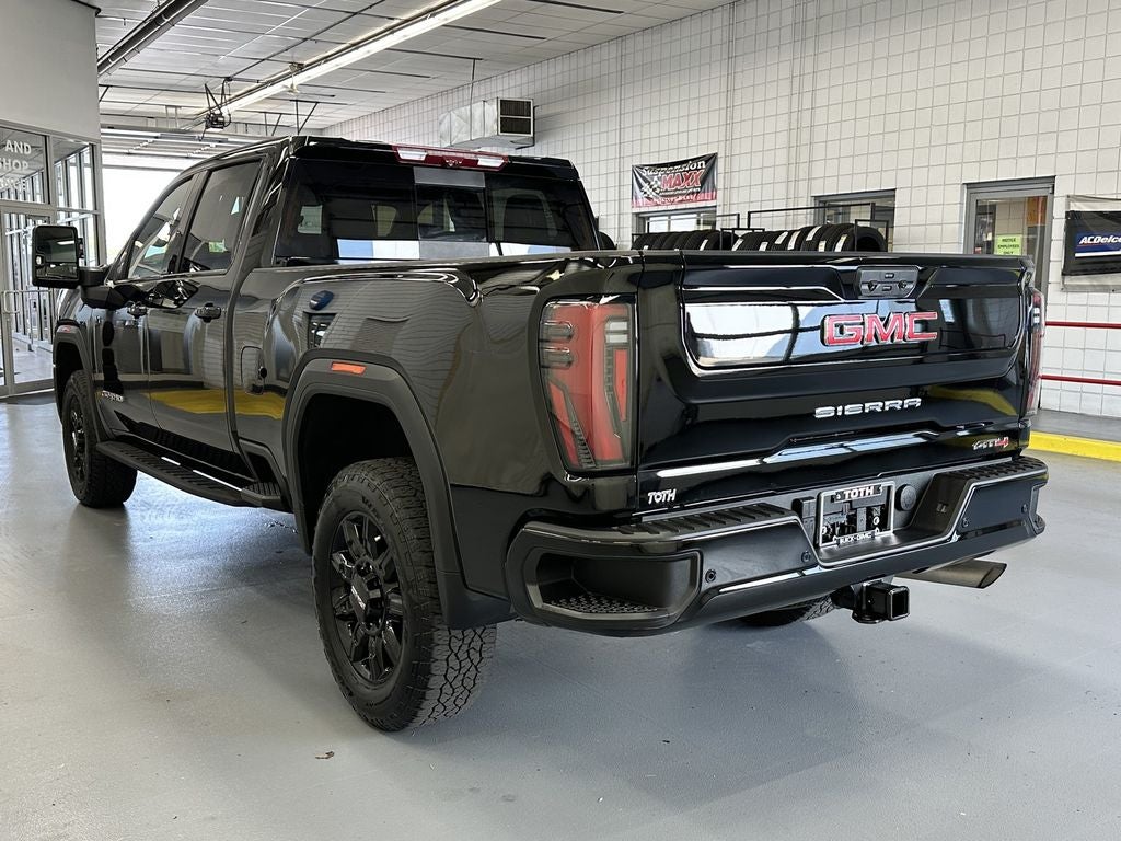 2025 GMC Sierra 2500 HD AT4