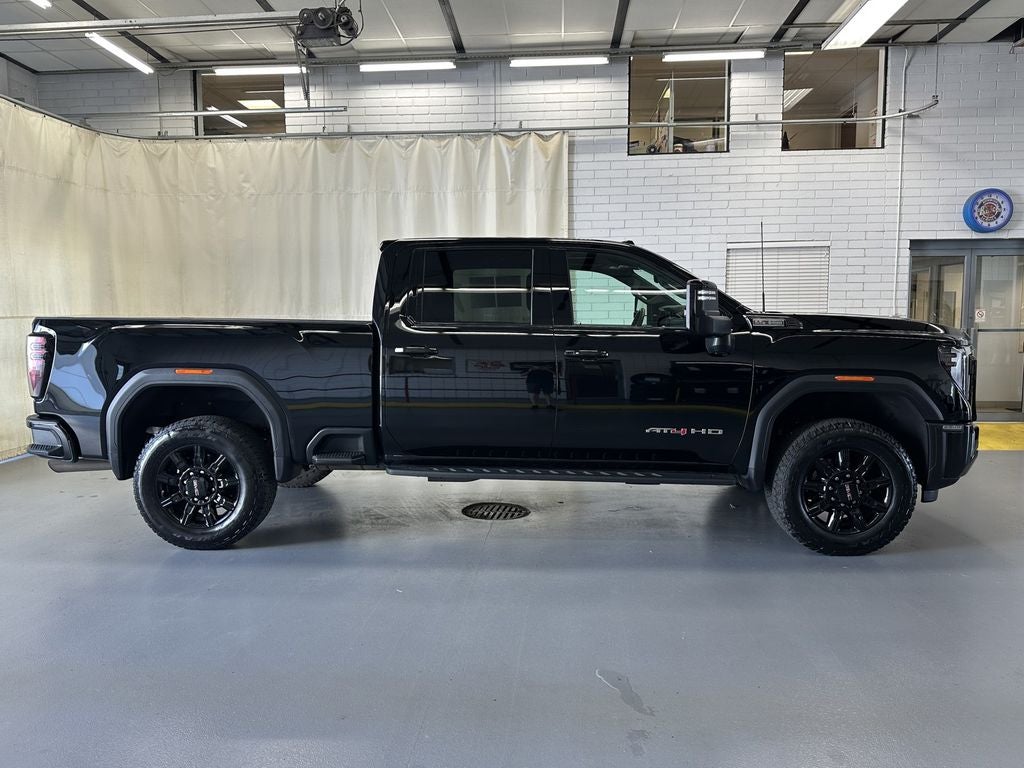 2025 GMC Sierra 2500 HD AT4