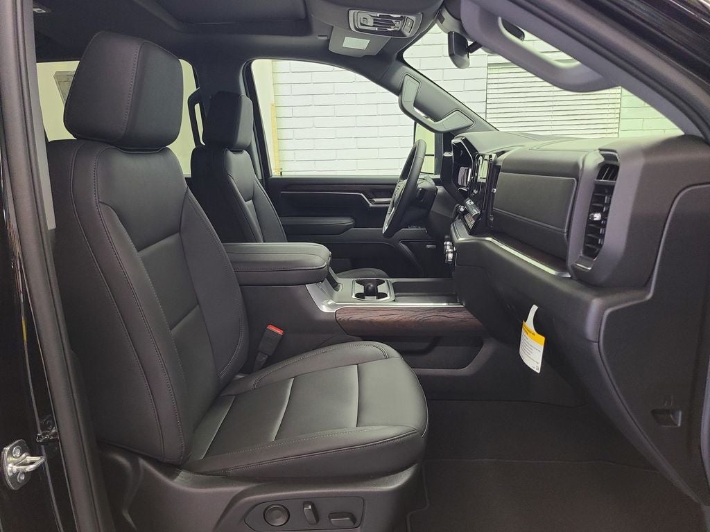 2026 GMC Sierra 3500 HD SLT