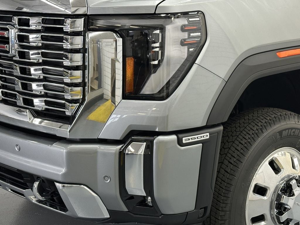 2026 GMC Sierra 3500 HD Denali DRW