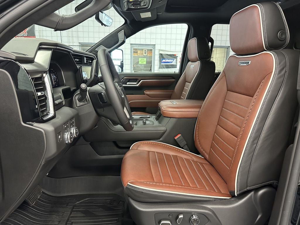 2026 GMC Sierra 3500 HD Denali Ultimate DRW