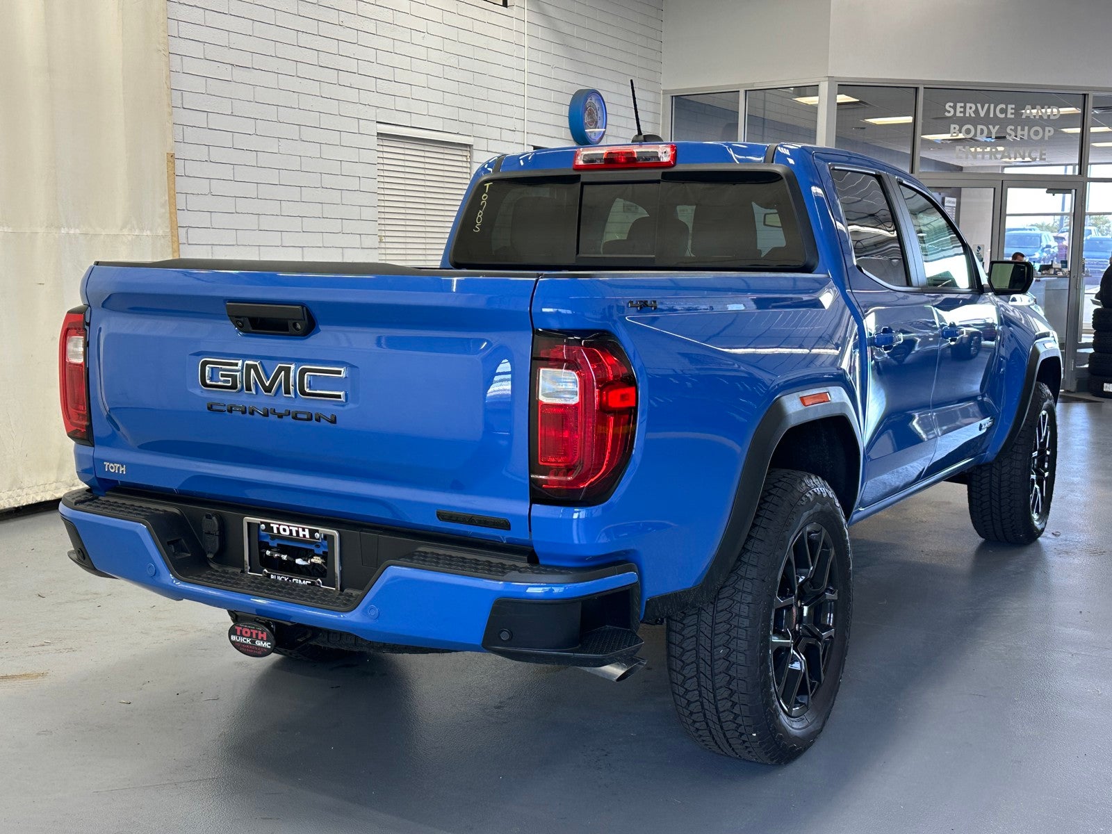 2026 GMC Canyon Elevation