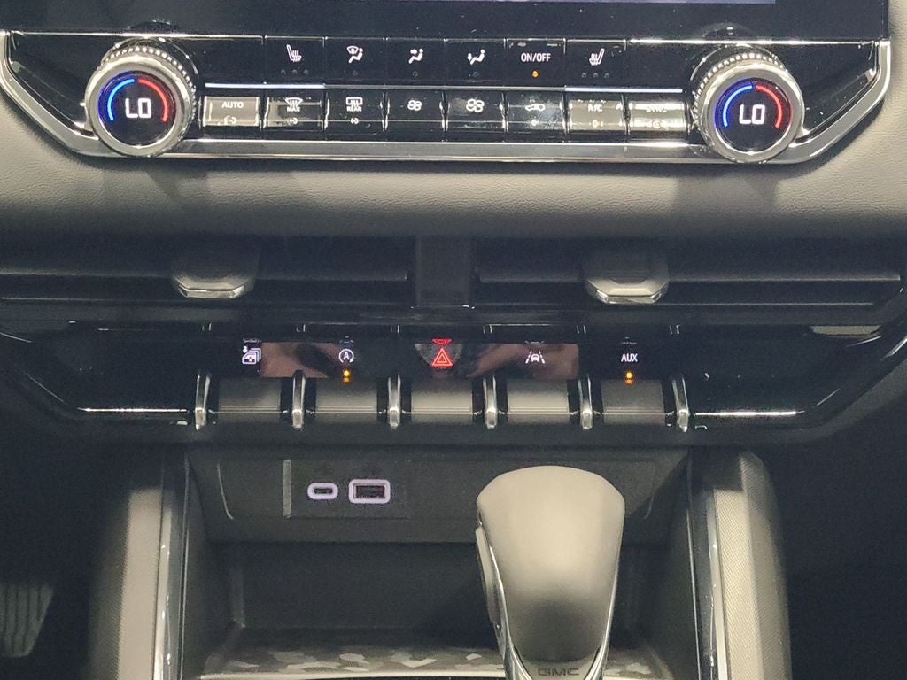 2025 GMC Canyon Elevation