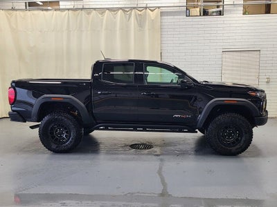2025 GMC Canyon AT4