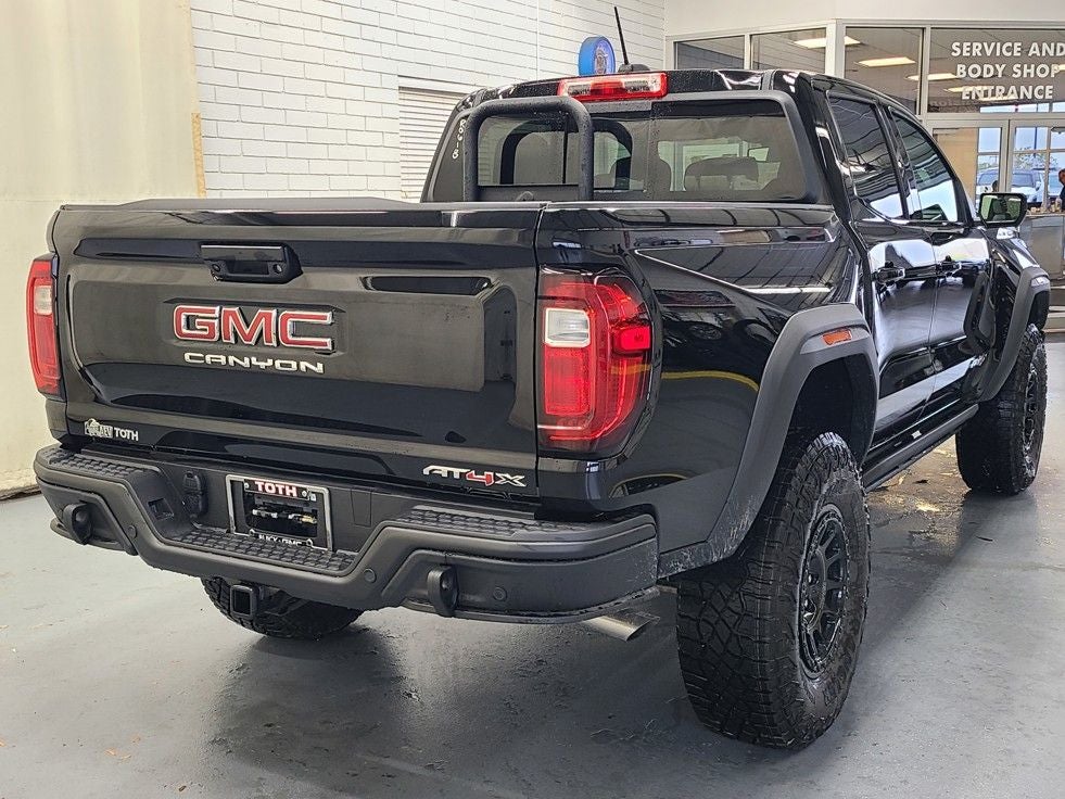 2025 GMC Canyon AT4