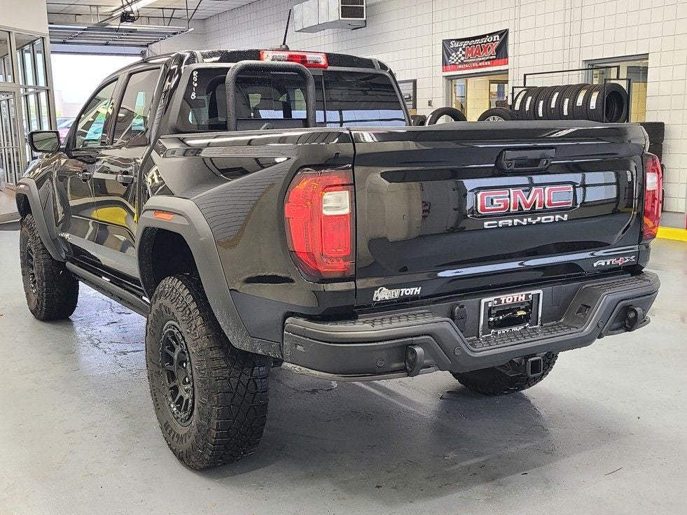 2025 GMC Canyon AT4