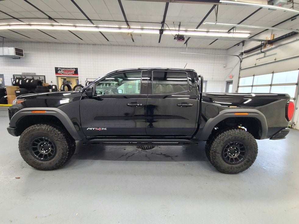 2025 GMC Canyon AT4