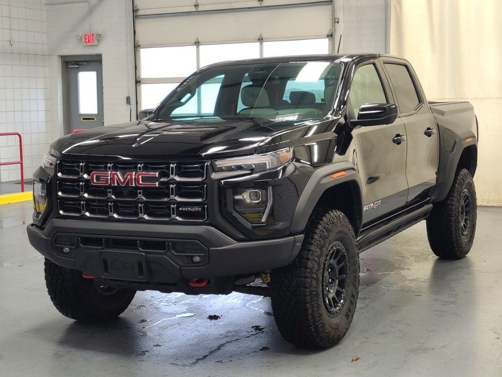 2025 GMC Canyon AT4