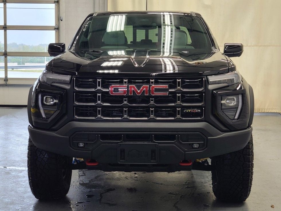 2025 GMC Canyon AT4