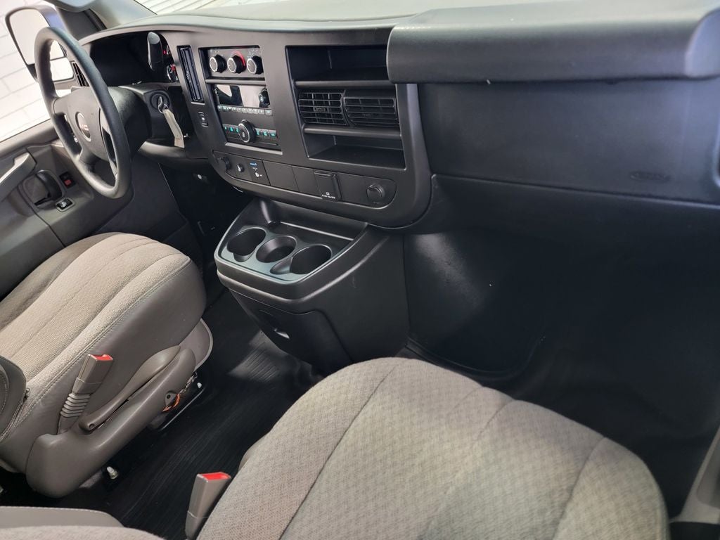 2017 GMC Savana Cargo 2500 Base