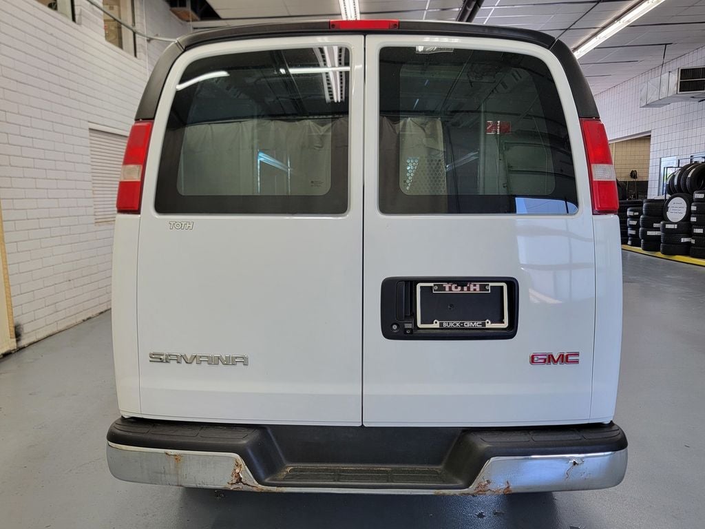 2017 GMC Savana Cargo 2500 Base