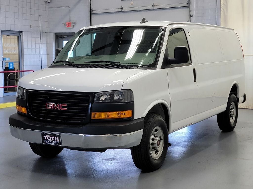 2023 GMC Savana Cargo 3500 Work Van