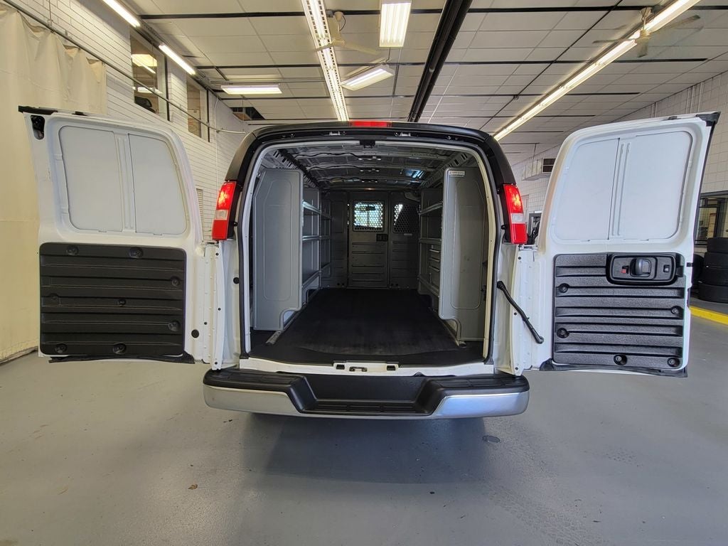 2023 GMC Savana Cargo 3500 Work Van