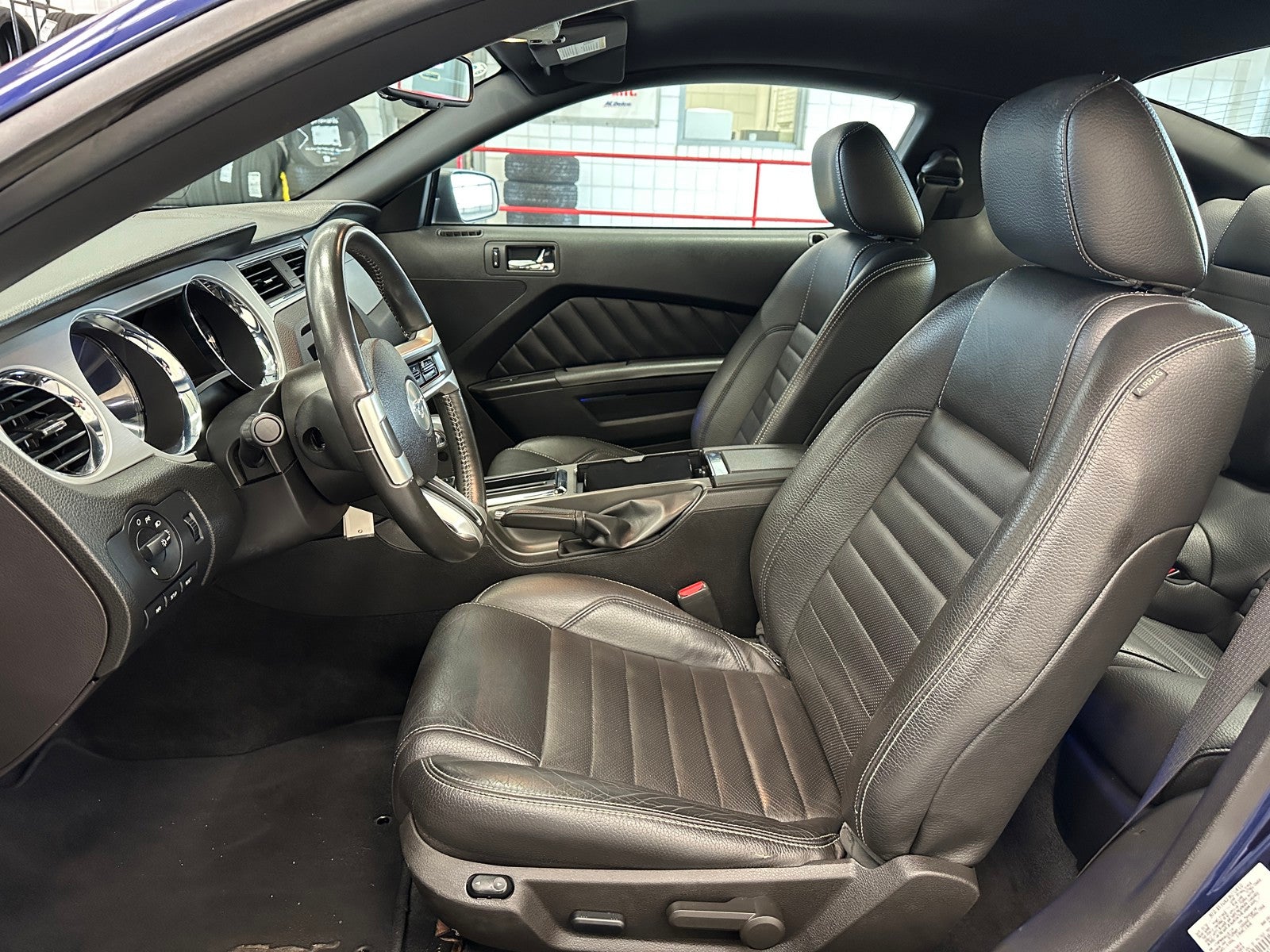 2010 Ford Mustang V6 Premium