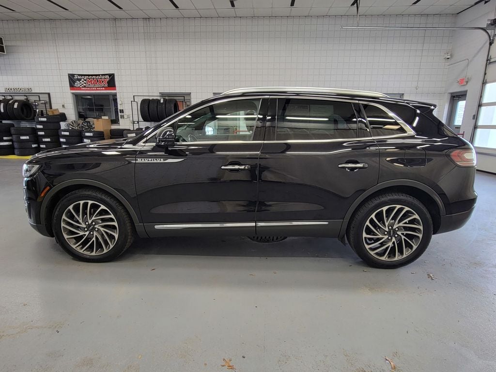 2020 Lincoln Nautilus Reserve