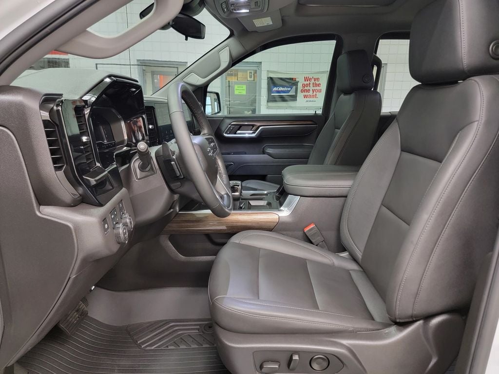 2025 Chevrolet Silverado 1500 LT Trail Boss