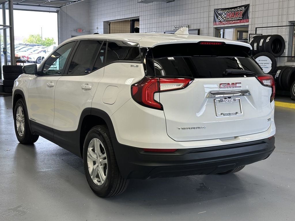 2024 GMC Terrain SLE