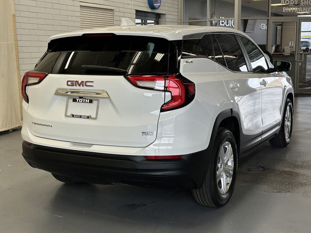 2024 GMC Terrain SLE