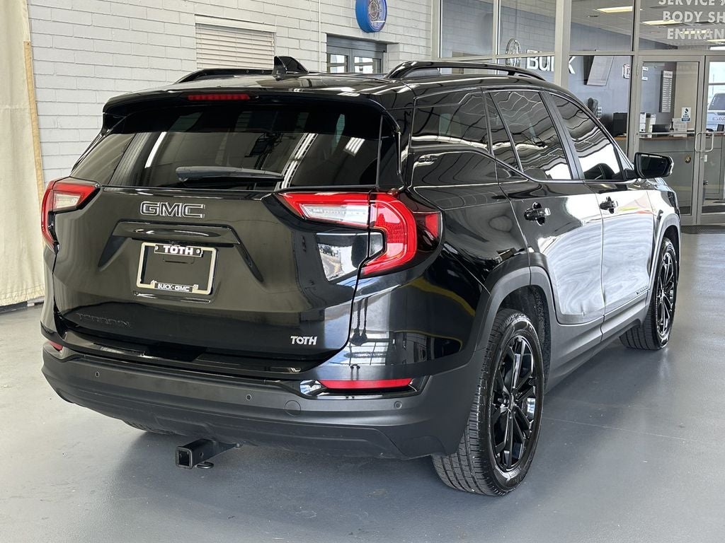 2022 GMC Terrain SLE