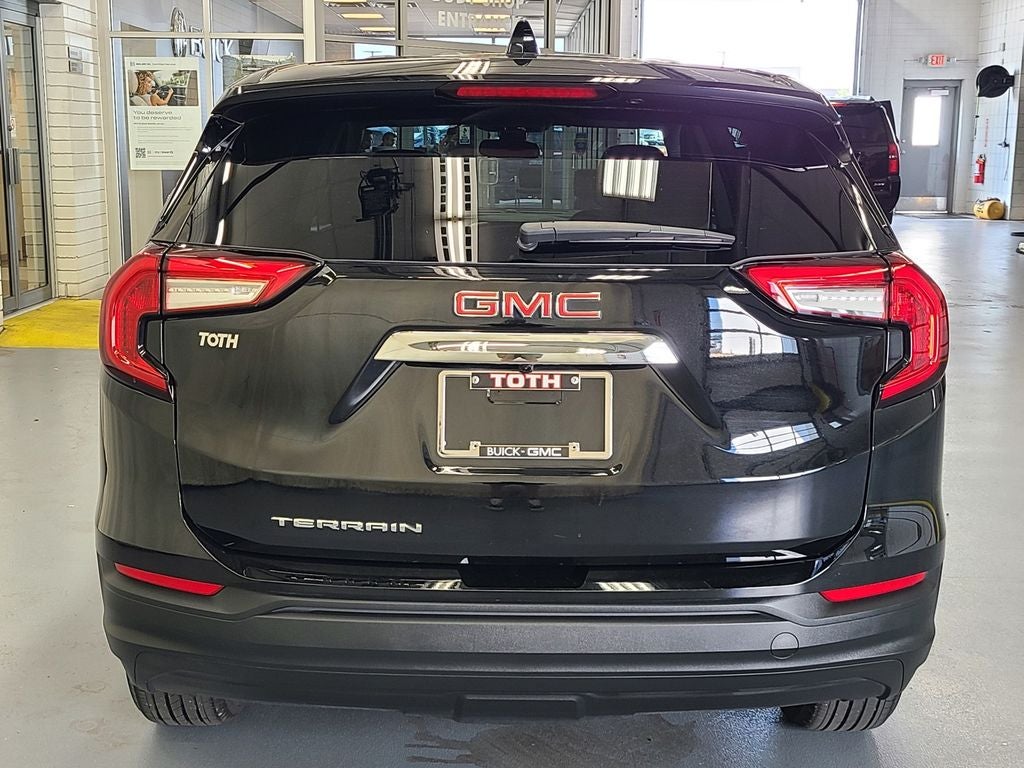 2022 GMC Terrain SLE