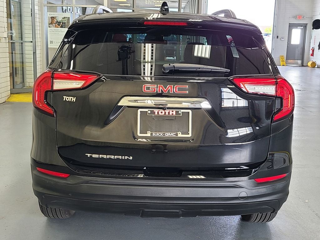 2022 GMC Terrain SLE