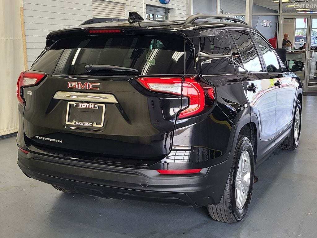 2022 GMC Terrain SLE