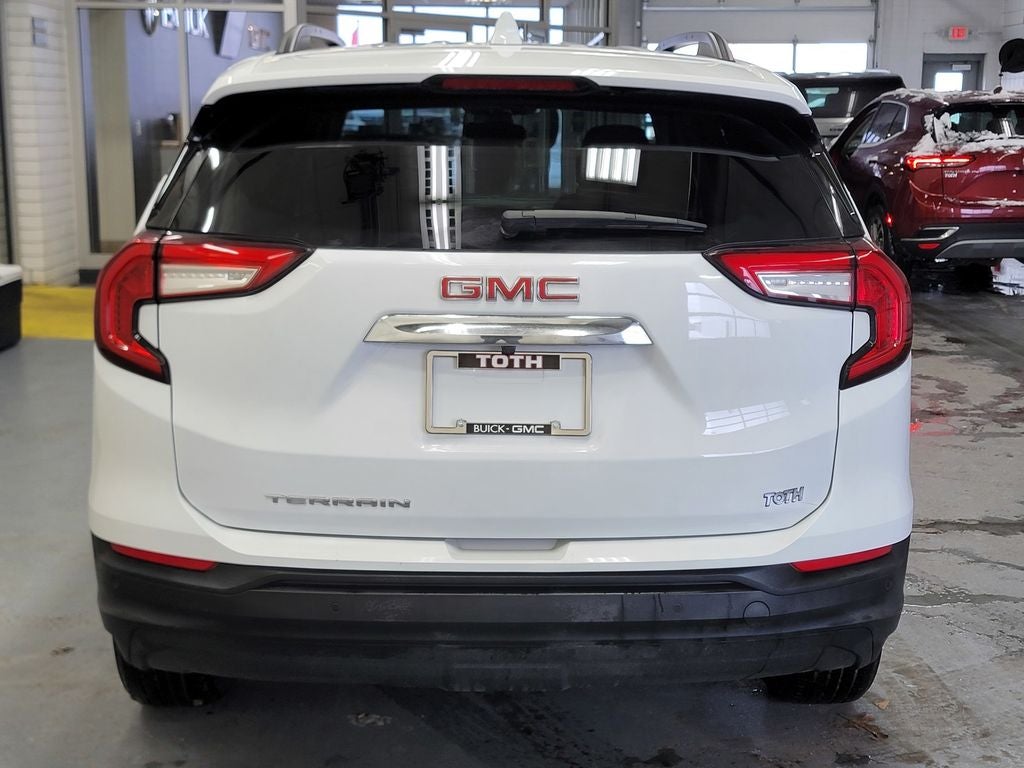 2022 GMC Terrain SLE