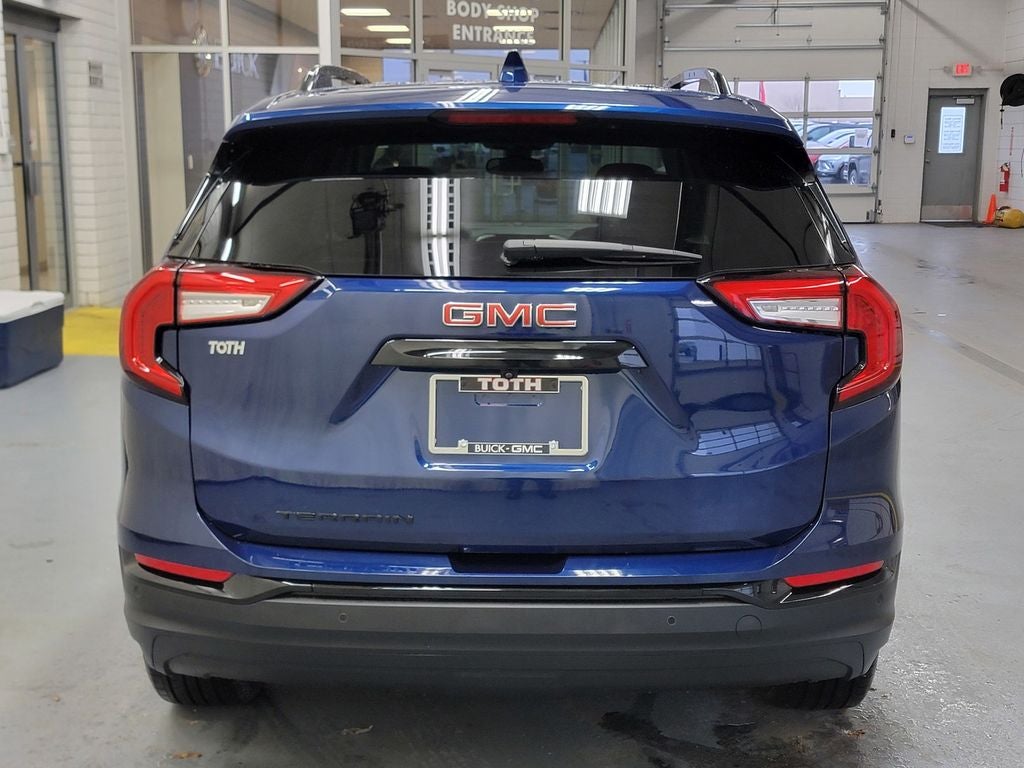 2022 GMC Terrain SLT