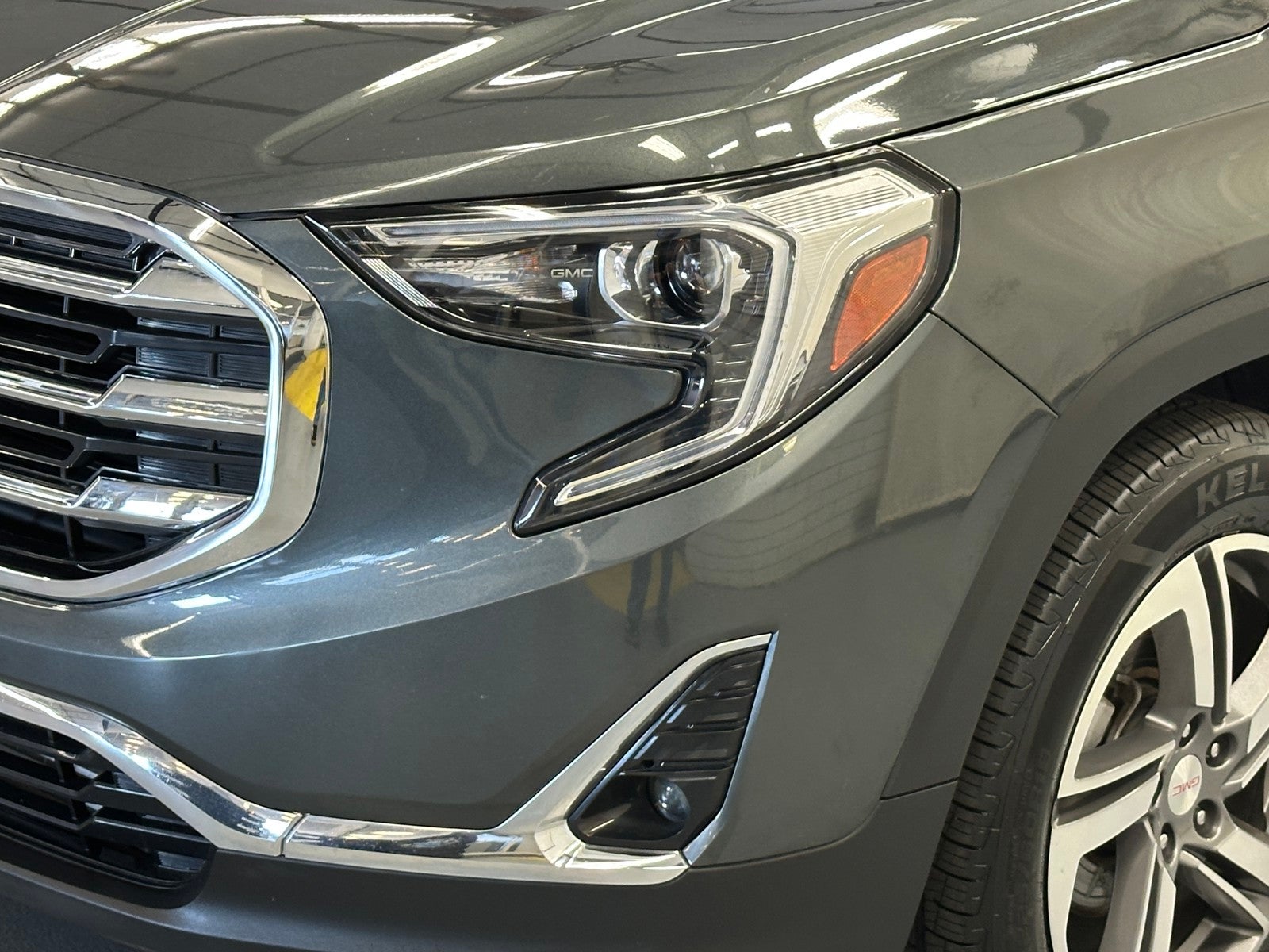 2021 GMC Terrain SLT
