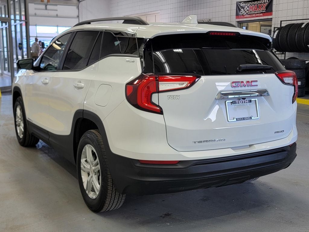 2023 GMC Terrain SLE