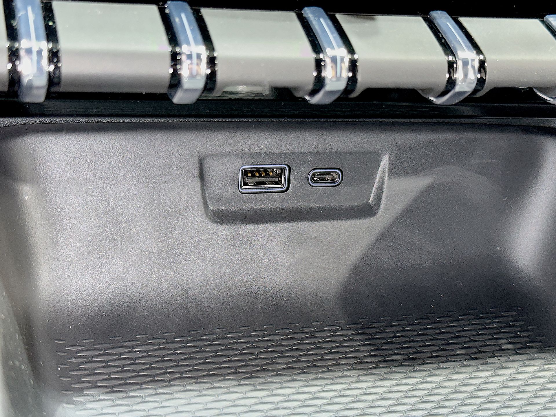 2027 GMC Terrain AWD Elevation