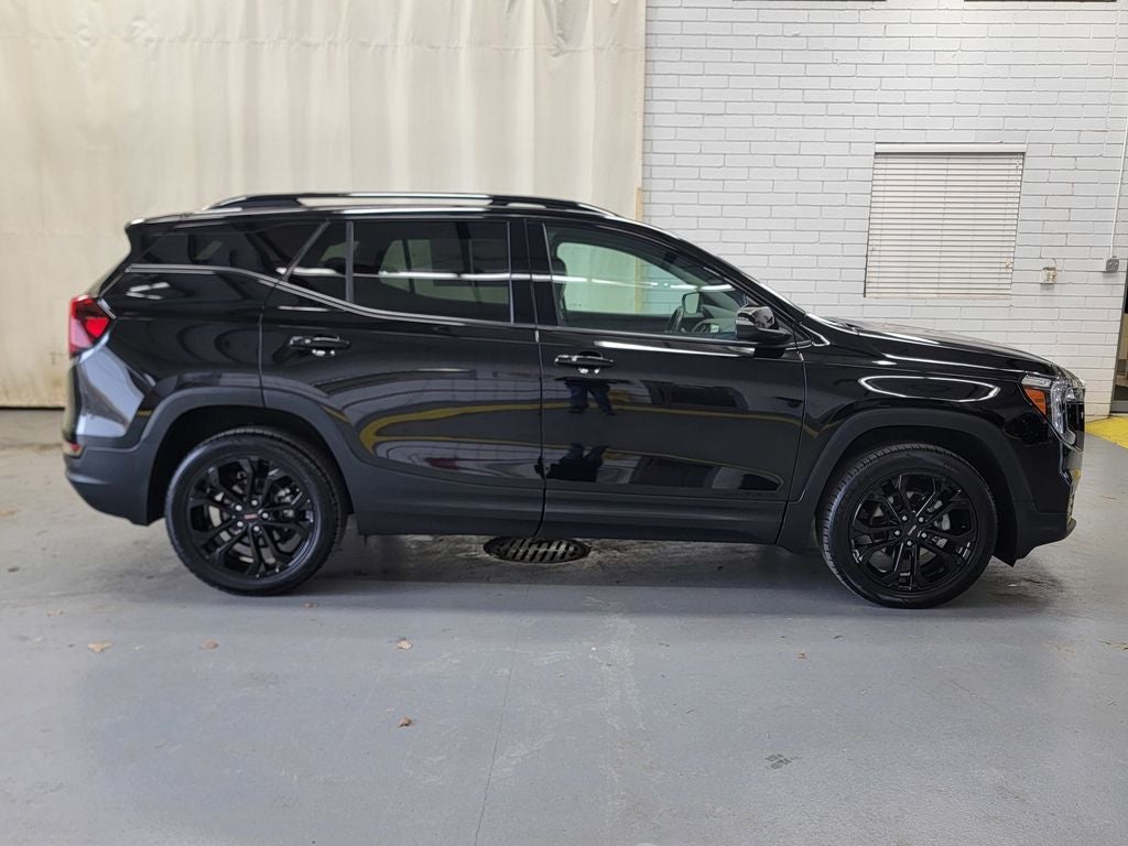 2022 GMC Terrain SLT