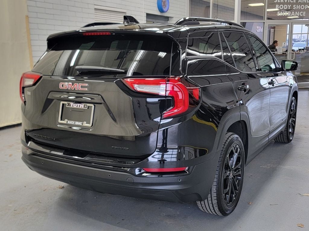 2022 GMC Terrain SLT