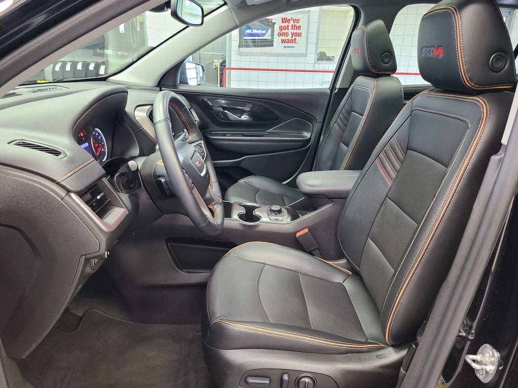 2023 GMC Terrain AT4