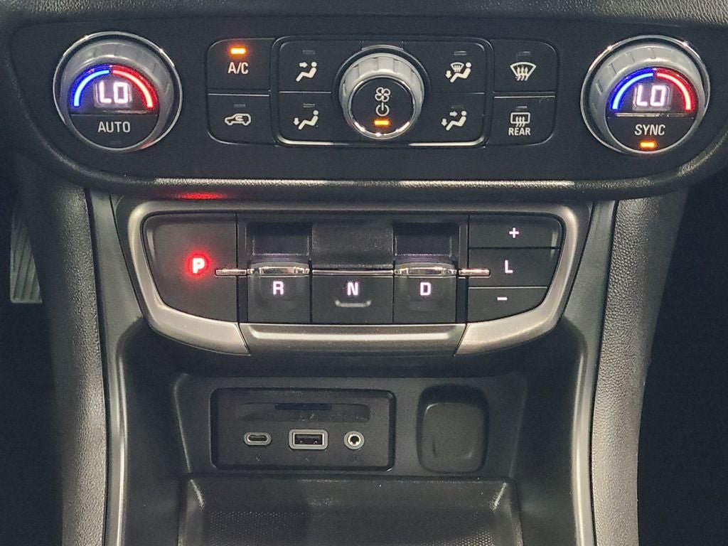 2023 GMC Terrain AT4