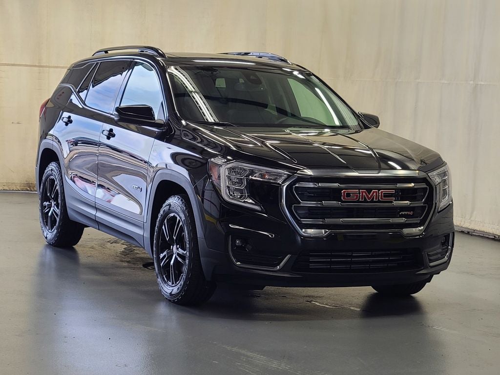 2023 GMC Terrain AT4