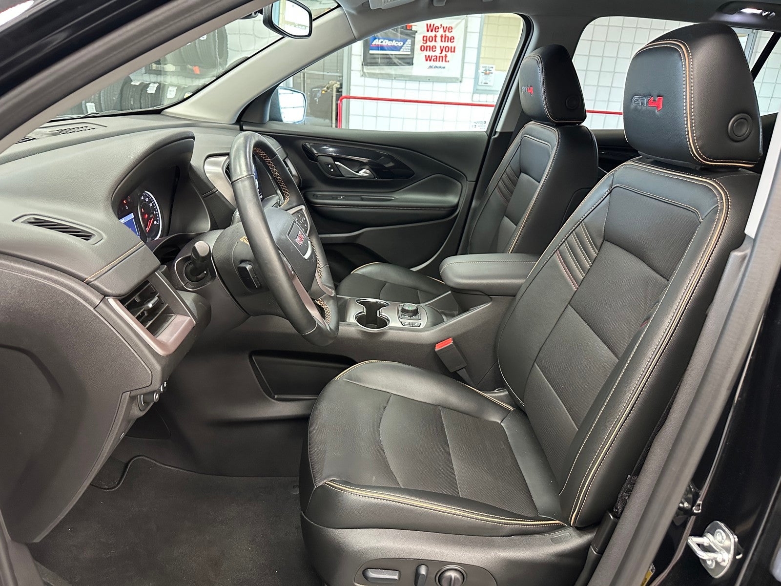 2024 GMC Terrain AT4