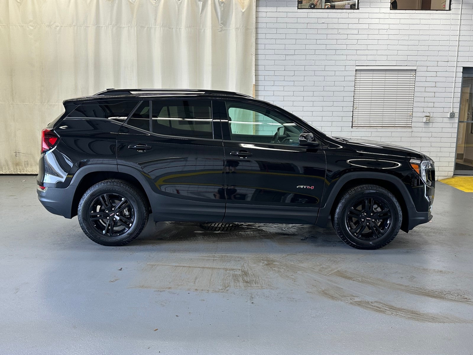 2024 GMC Terrain AT4