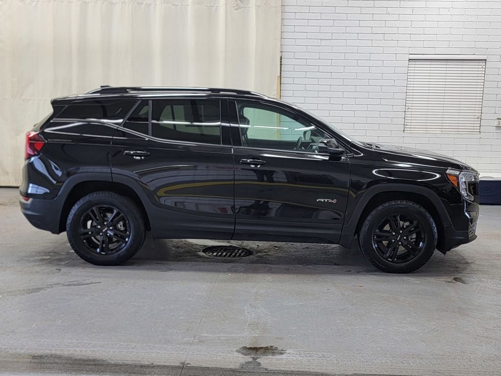 2024 GMC Terrain AT4