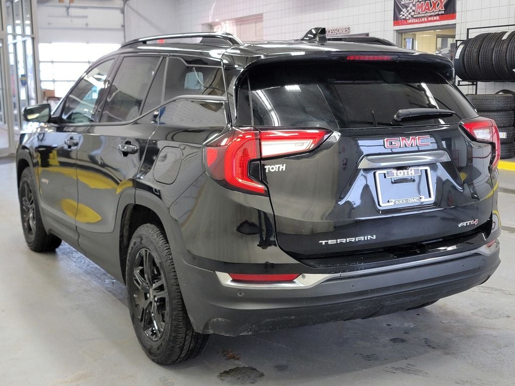 2024 GMC Terrain AT4