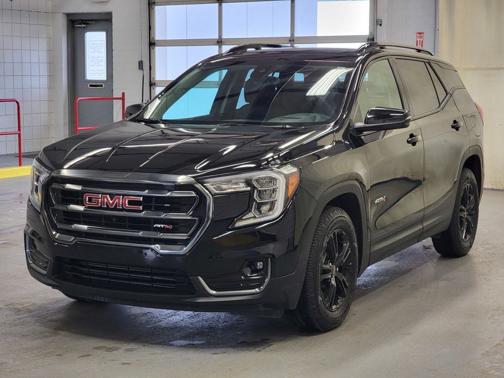2024 GMC Terrain AT4