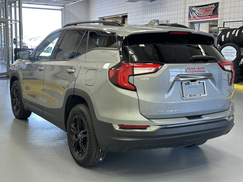 2023 GMC Terrain AT4