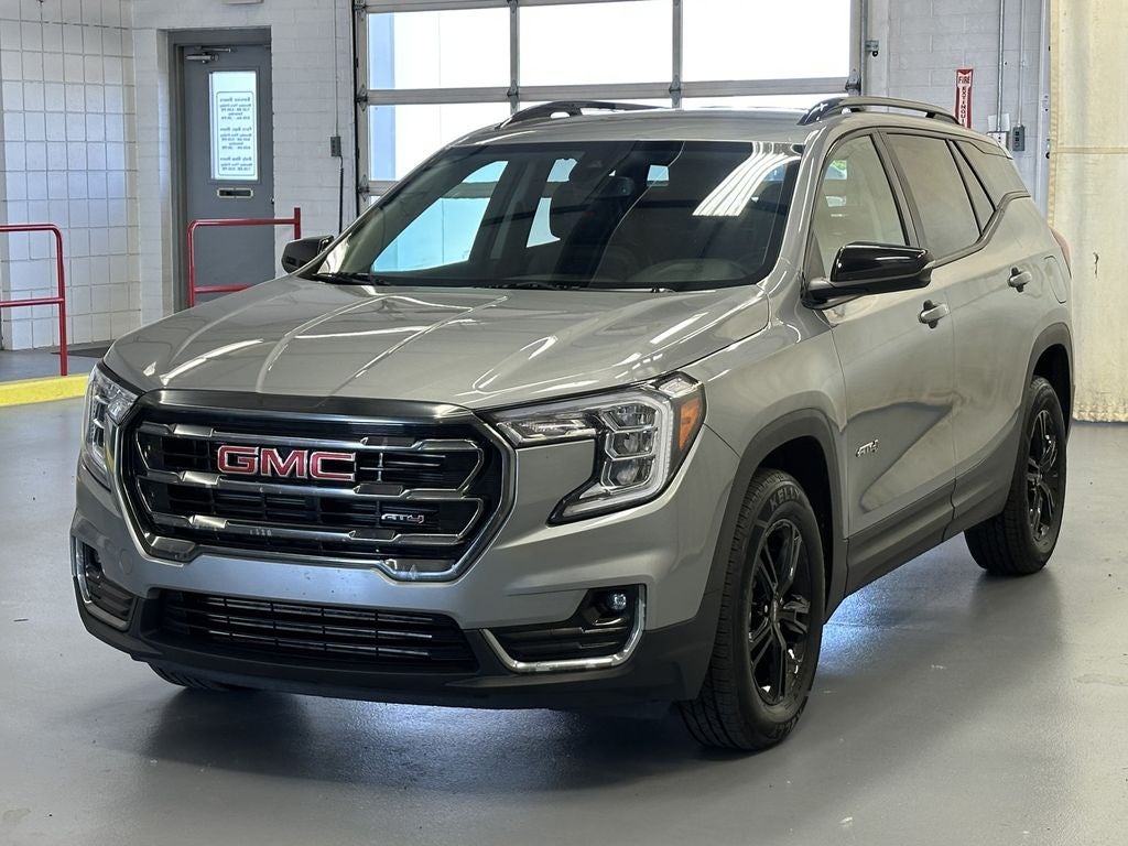 2023 GMC Terrain AT4